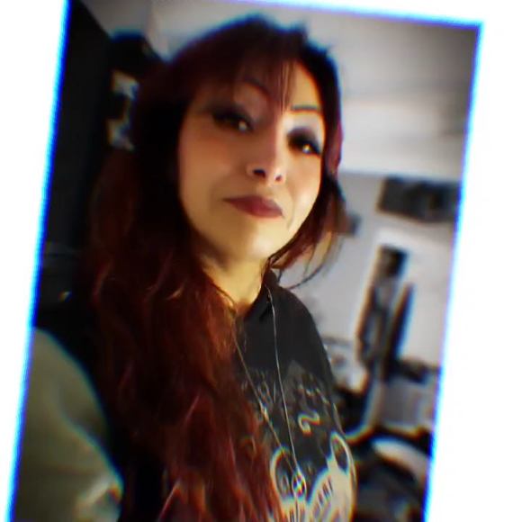 Meet your Posher, Renee - Picture 1 of 1